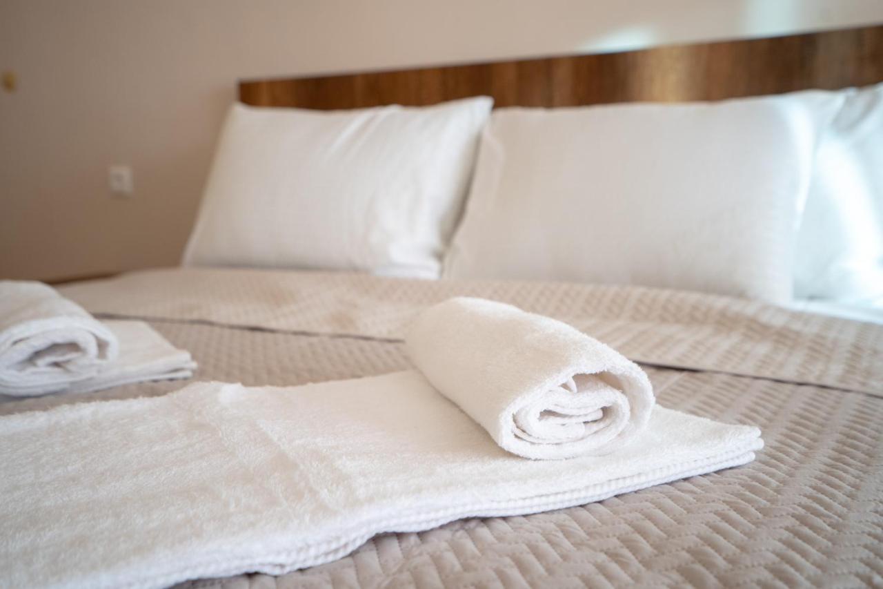 Monastiraki Metro Station Studio For 4 Persons Atenas Exterior foto